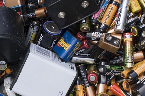 [金牛金泉收废弃钛酸锂电池]废电瓶回收多少钱一个-锂电池回收