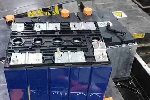延安瓦尔塔报废电池回收|正规公司高价收动力电池